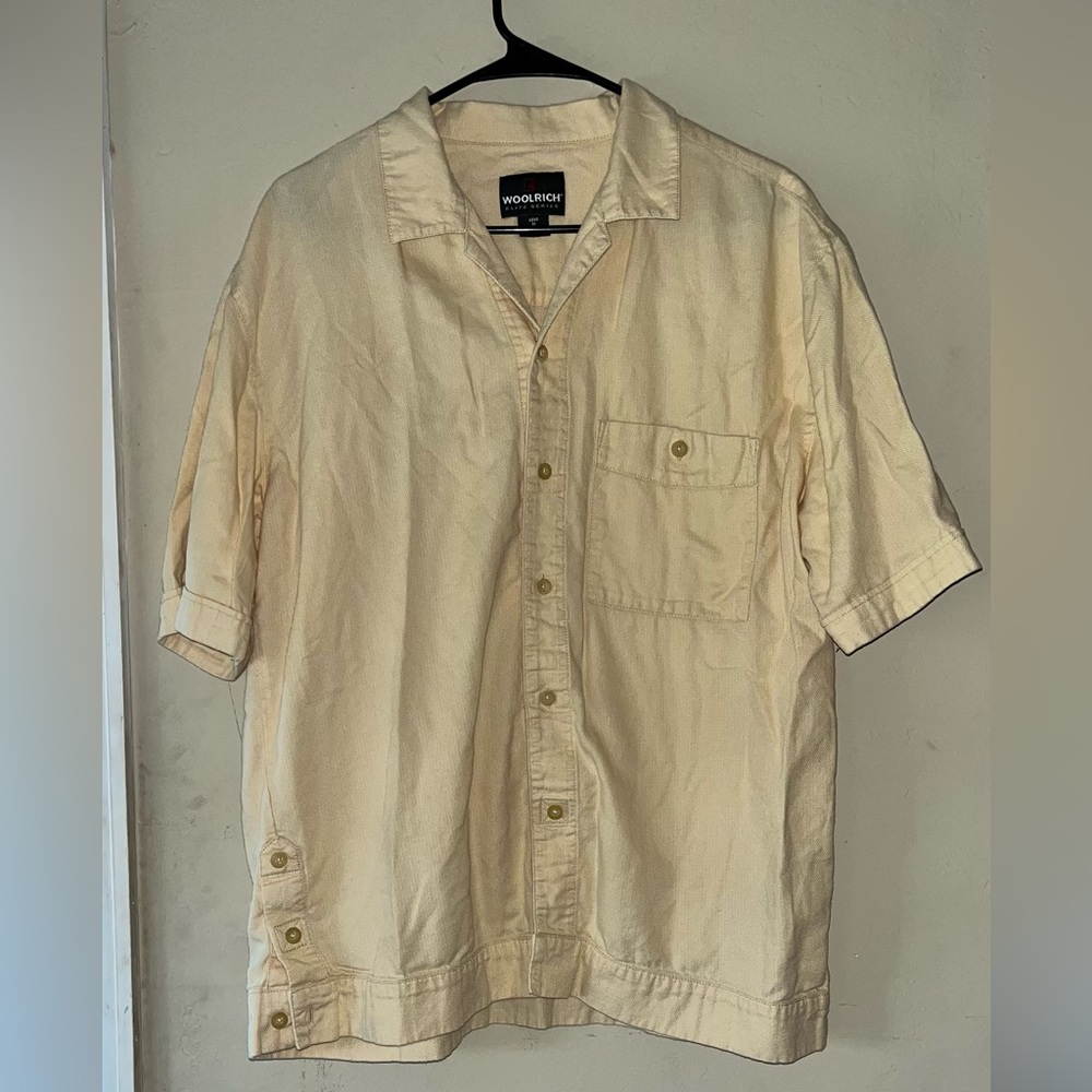 Woolrich Elite Series short sleeve button down shirt  Size M Yellow 100% cotton